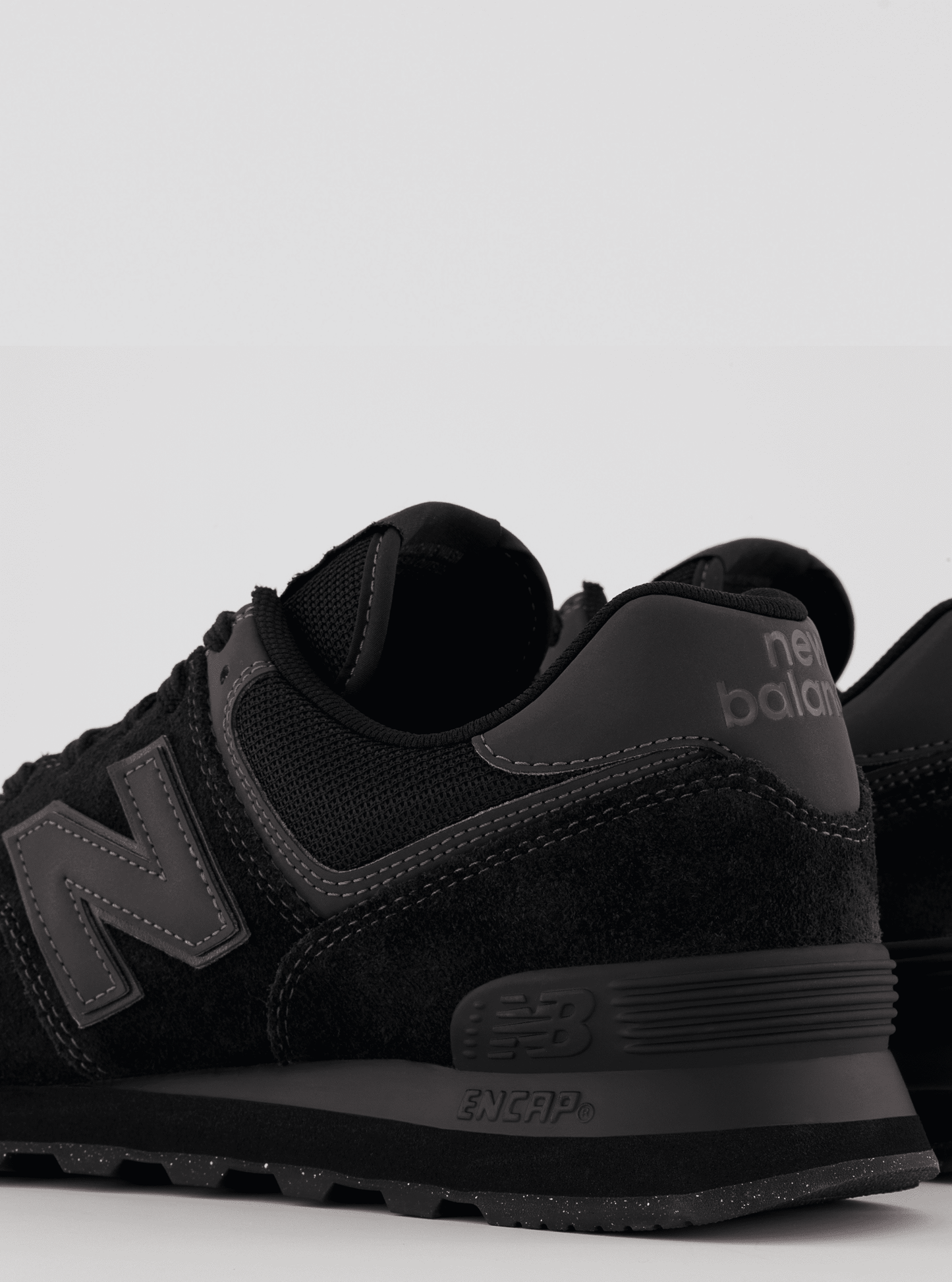 574 Black Black
