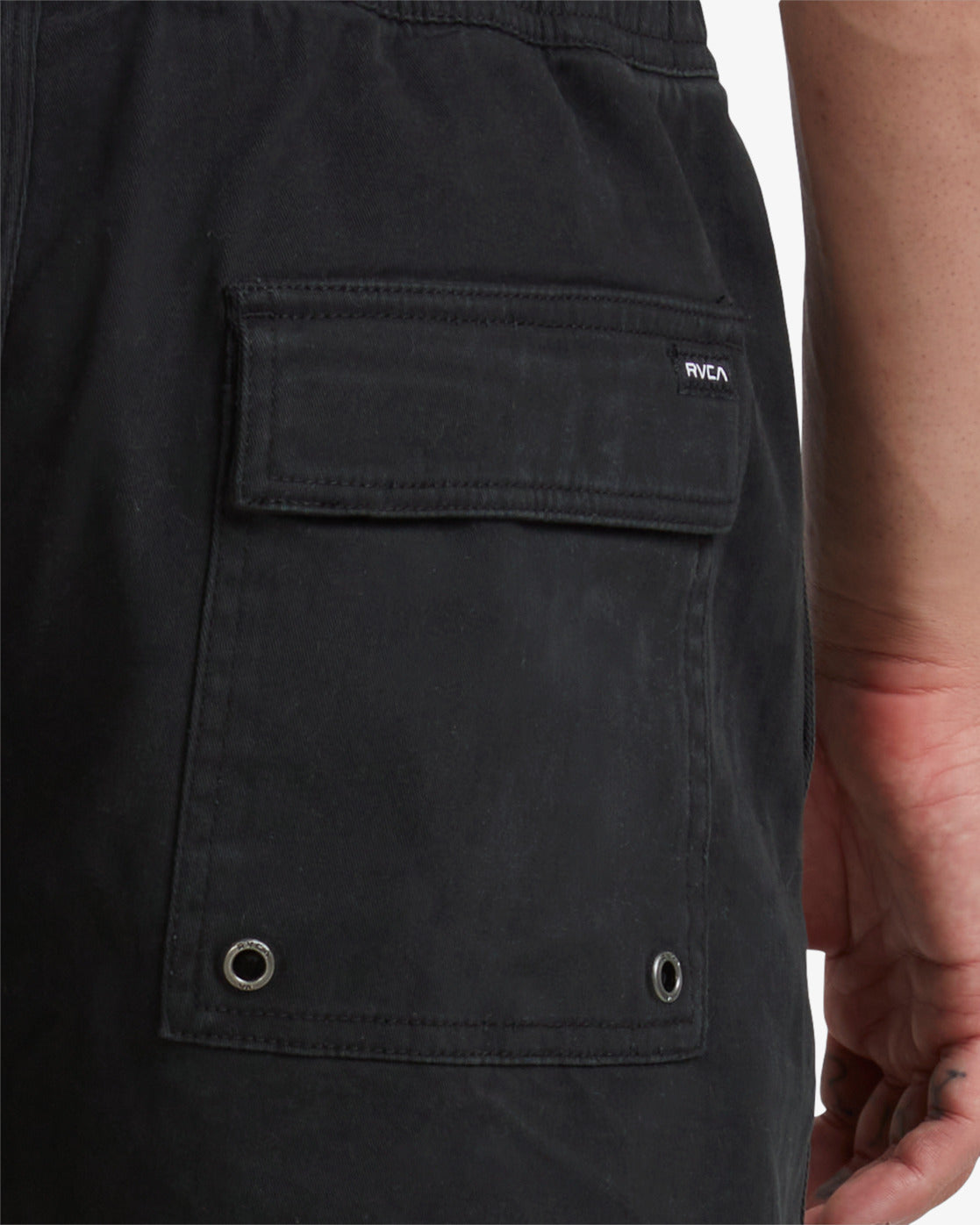 Escape Elastic Black